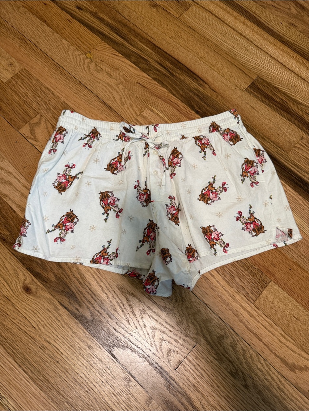 Aerie Medium Grinch Pajama Shorts